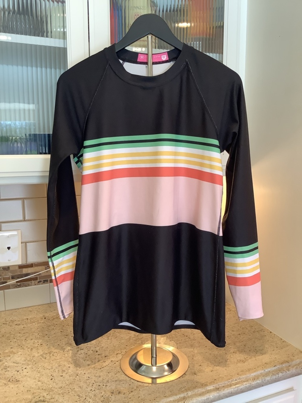 Berry Jane Black Long-Sleeve Rash Guard Top Vintage Stripe LG Swim Surf Beach